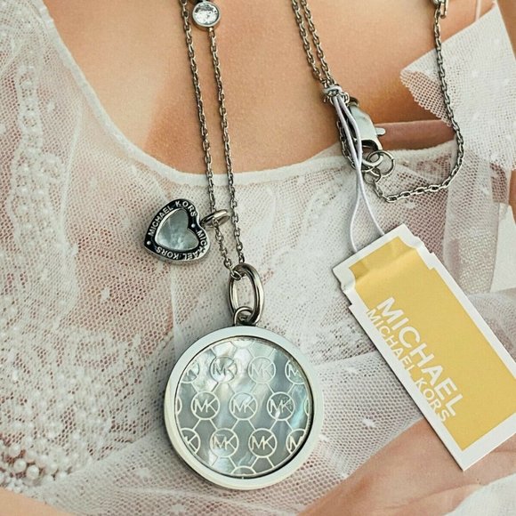 NEW Michael Kors MK Logo Circle Silver Necklace - Picture 8 of 11